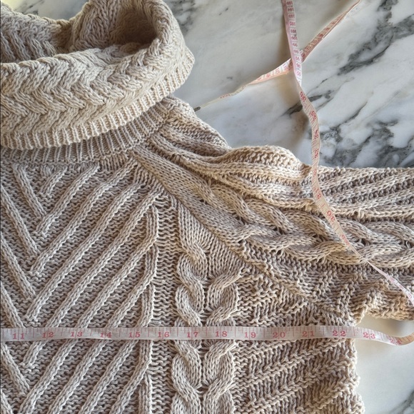 Hem & Thread Cozy Cable Knit Turtleneck Cowl-neck Sweater Women’s size L - Picture 7 of 14